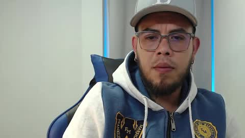 herick_baker online show from April 4, 2026, 8:28 pm