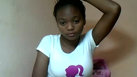 herisse01 online show from June 17, 2026, 3:24 pm