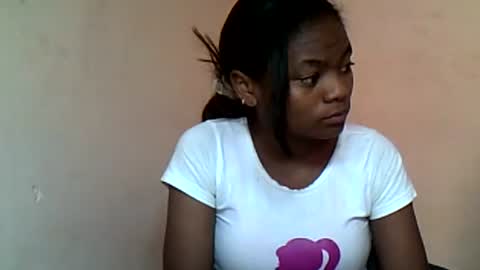 herisse01 online show from June 23, 2026, 5:49 am