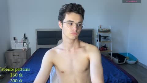 Snapshot of herman_gross chatting on July 28, 2026, 2:40 am herman_gross online show from July 28, 2026, 2:40 am