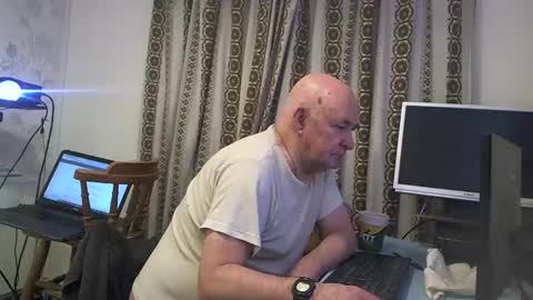 mature online show from January 3, 2025, 5:50 am