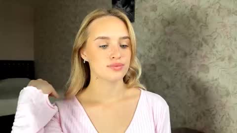 Sylvia online show from September 20, 2025, 7:09 am