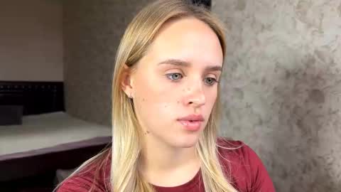 Sylvia online show from October 7, 2025, 7:38 am