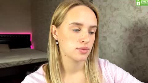 Sylvia online show from October 22, 2025, 8:14 am