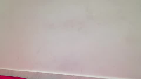 Charlotte Y Crystal online show from December 18, 2025, 12:22 pm