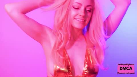 Holly online show from March 29, 2026, 8:42 pm