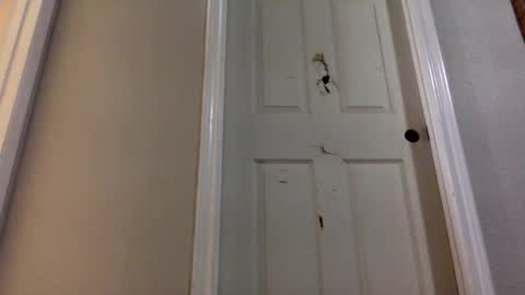 hershikiss324923 online show from March 29, 2026, 3:17 am