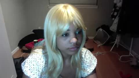 Snapshot of hertraining chatting on February 21, 2026, 3:40 am hertraining online show from February 21, 2026, 3:40 am