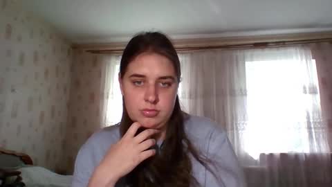 Snapshot of hess_luna_ chatting on September 16, 2025, 9:10 am hess_luna_ online show from September 16, 2025, 9:10 am