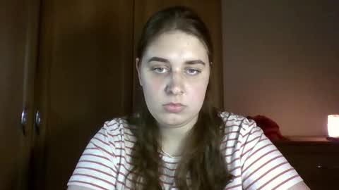 Snapshot of hess_luna_ chatting on September 18, 2025, 9:11 am hess_luna_ online show from September 18, 2025, 9:11 am