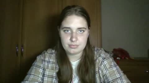 Snapshot of hess_luna_ chatting on September 24, 2025, 3:37 pm hess_luna_ online show from September 24, 2025, 3:37 pm