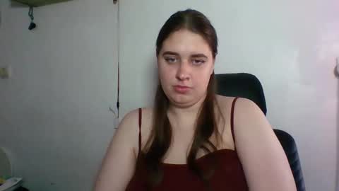 Snapshot of hess_luna_ chatting on October 16, 2025, 9:10 am hess_luna_ online show from October 16, 2025, 9:10 am