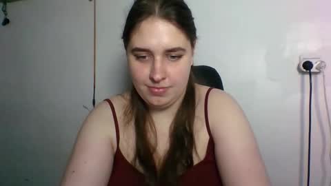 Snapshot of hess_luna_ chatting on October 17, 2025, 9:12 am hess_luna_ online show from October 17, 2025, 9:12 am