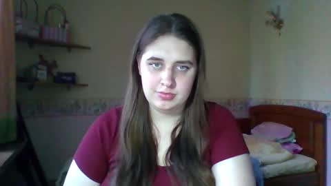 hess_luna_ online show from November 14, 2025, 10:14 am