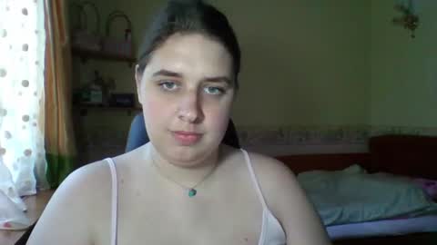 hess_luna_ online show from June 23, 2026, 9:07 am