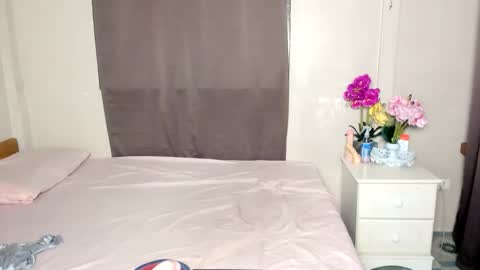 Hestia Make me In love with you online show from September 15, 2025, 4:45 am