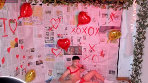Snapshot of hetero27cum chatting on February 7, 2025, 7:49 pm Euphoria Boys online show from February 7, 2025, 7:49 pm