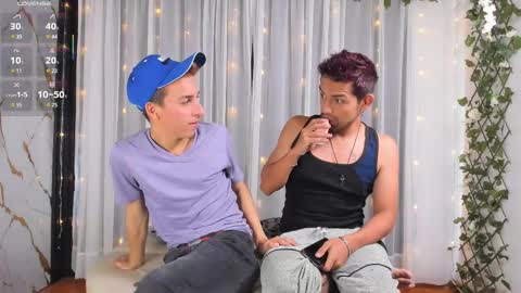 Snapshot of hetero27cum chatting on March 9, 2025, 7:26 pm Euphoria Boys online show from March 9, 2025, 7:26 pm