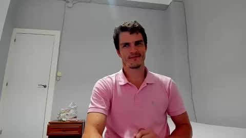 heterooli online show from September 18, 2025, 4:42 pm