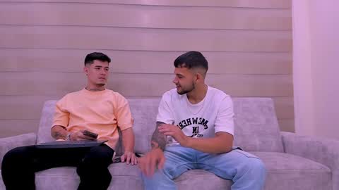 heteros men online show from February 2, 2025, 1:45 am