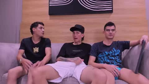 heteros men online show from February 3, 2026, 1:59 am