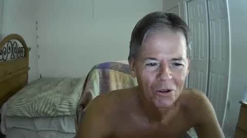 Snapshot of hewes1 chatting on September 28, 2025, 5:57 am hewes1 online show from September 28, 2025, 5:57 am