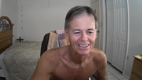 Snapshot of hewes1 chatting on October 30, 2025, 9:04 pm hewes1 online show from October 30, 2025, 9:04 pm