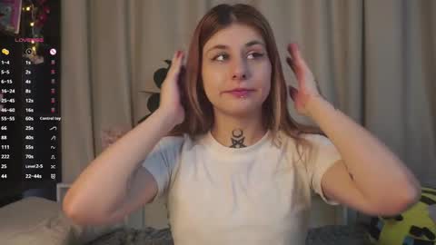 Snapshot of hexamuse chatting on November 7, 2025, 7:30 am Sofia online show from November 7, 2025, 7:30 am