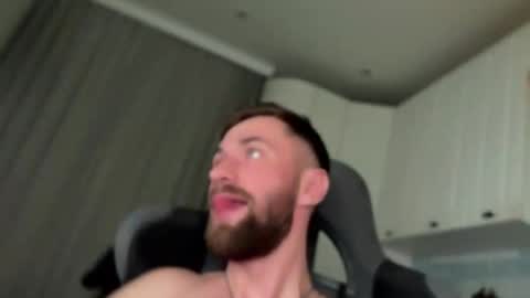 Snapshot of hey_arnold chatting on February 27, 2026, 6:41 pm Arnold online show from February 27, 2026, 6:41 pm