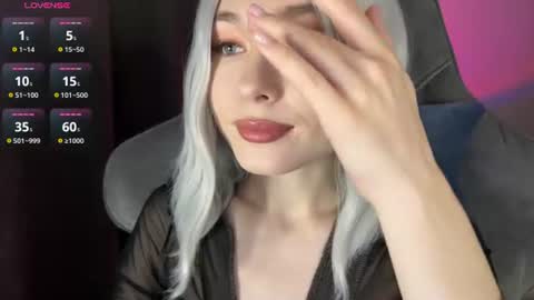  Nora  online show from June 17, 2026, 12:24 am