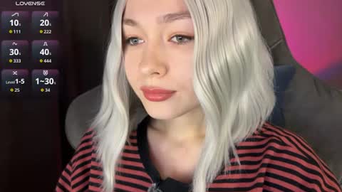  Nora  online show from July 12, 2026, 11:29 pm
