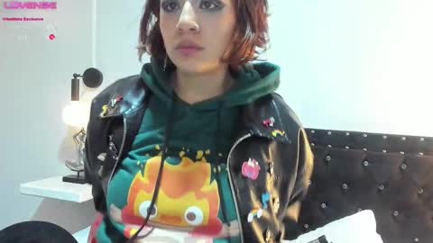 Snapshot of hey_noraly chatting on October 10, 2025, 1:10 pm Noraly  online show from October 10, 2025, 1:10 pm