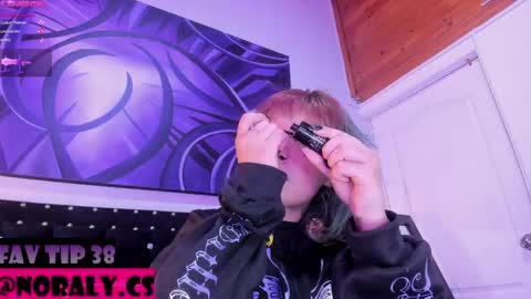 Noraly  online show from May 7, 2026, 8:42 am