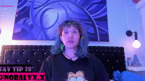 Snapshot of hey_noraly chatting on July 28, 2026, 4:08 am Noraly online show from July 28, 2026, 4:08 am