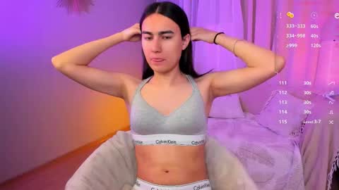 Snapshot of heyalena chatting on October 16, 2025, 7:53 am heyalena online show from October 16, 2025, 7:53 am