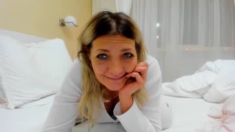Heyheygrey online show from January 3, 2025, 4:55 am