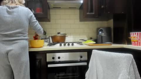 Heyheygrey online show from January 4, 2025, 12:37 am