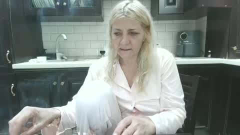 Heyheygrey online show from June 24, 2026, 10:47 am