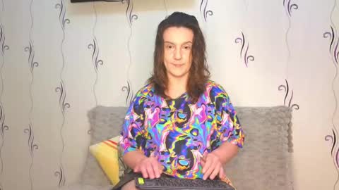 Heyy baddie online show from April 13, 2026, 5:57 am