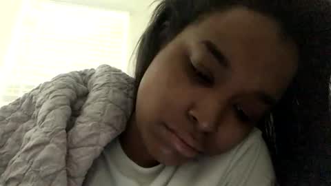 heyyou301990 online show from November 8, 2025, 2:17 pm