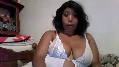 hheritinaa online show from December 15, 2025, 12:09 pm