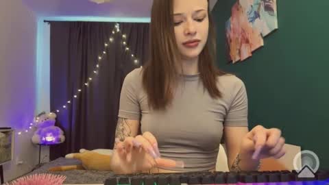 Snapshot of hhotbabyy chatting on April 8, 2026, 10:26 am Diana online show from April 8, 2026, 10:26 am