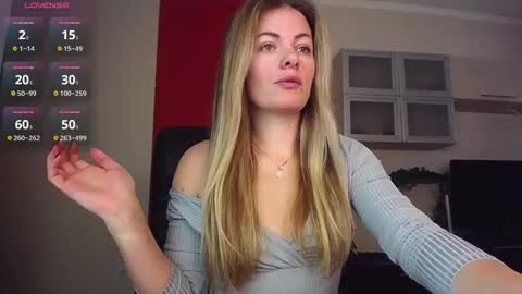 Lina online show from November 21, 2025, 9:19 am