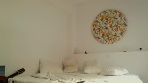 Snapshot of highnightz chatting on October 2, 2025, 11:28 am highnightz online show from October 2, 2025, 11:28 am