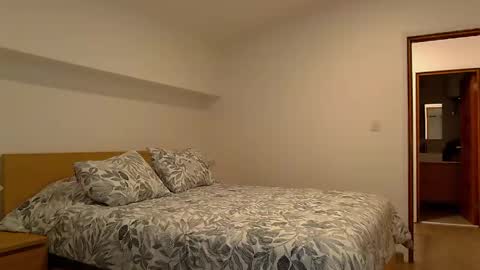 Snapshot of highnightz chatting on May 24, 2026, 1:32 am highnightz online show from May 24, 2026, 1:32 am