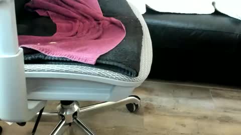 Snapshot of hiheelz chatting on February 14, 2026, 3:20 pm hiheelz online show from February 14, 2026, 3:20 pm