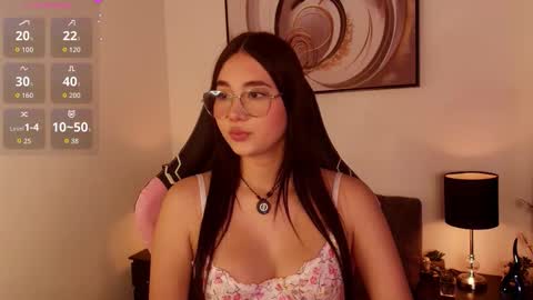 hikari_kagura online show from September 10, 2025, 12:38 pm
