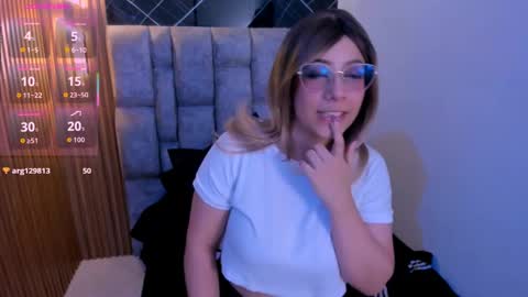 Snapshot of hikaru_dl chatting on September 8, 2025, 10:20 pm hikaru_dl online show from September 8, 2025, 10:20 pm