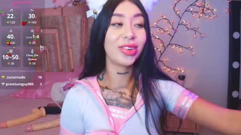 LUNA new account  FOLLOW ME online show from December 22, 2025, 10:51 pm