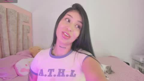 LUNA new account  FOLLOW ME online show from June 5, 2026, 10:59 pm